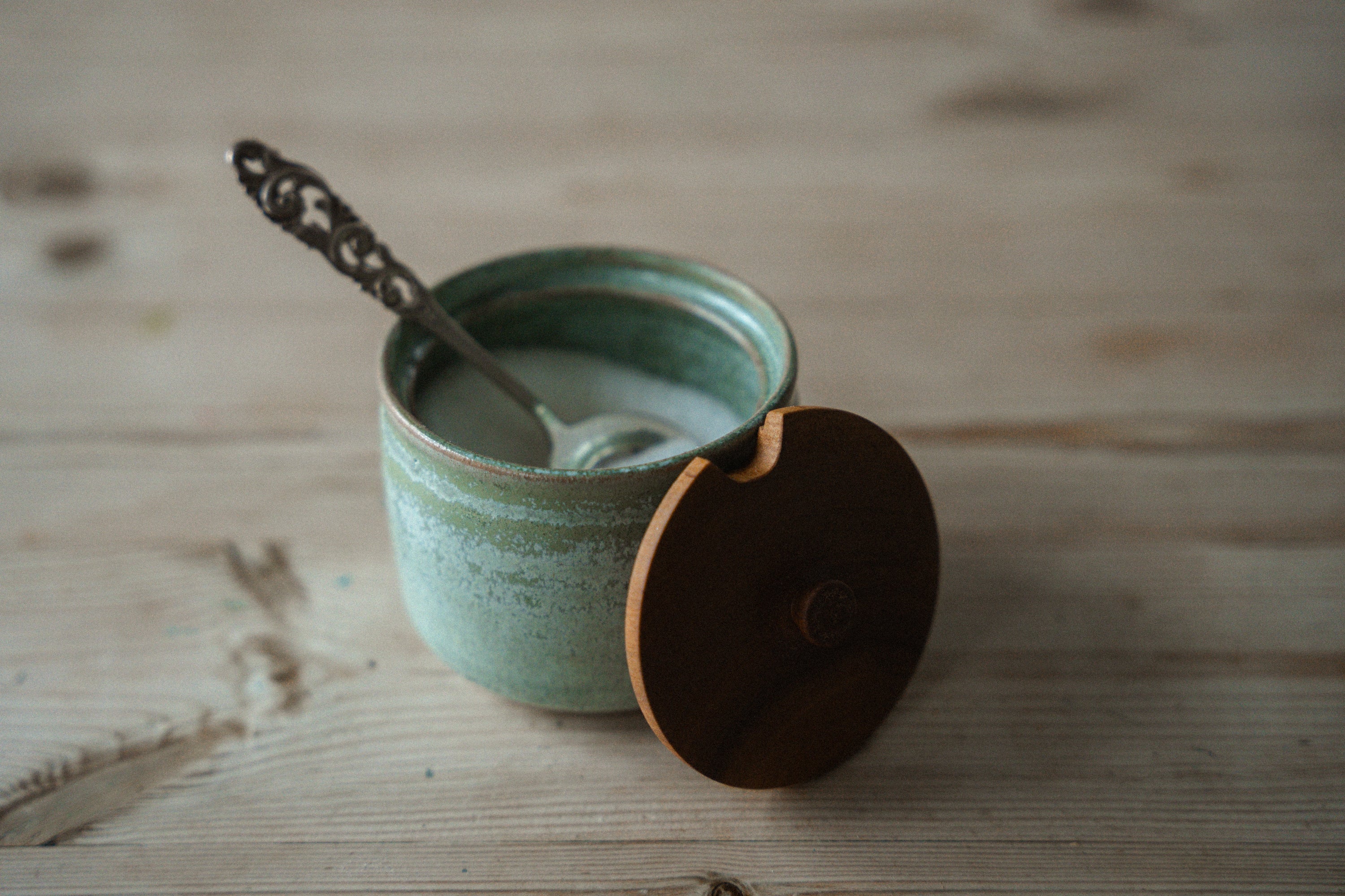 Sugar bowl - with wooden lid