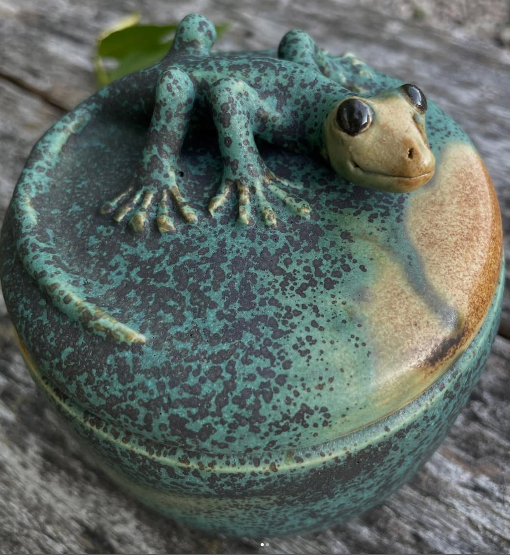 Small pot